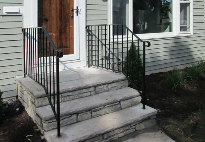 Exterior Step Railing Photo