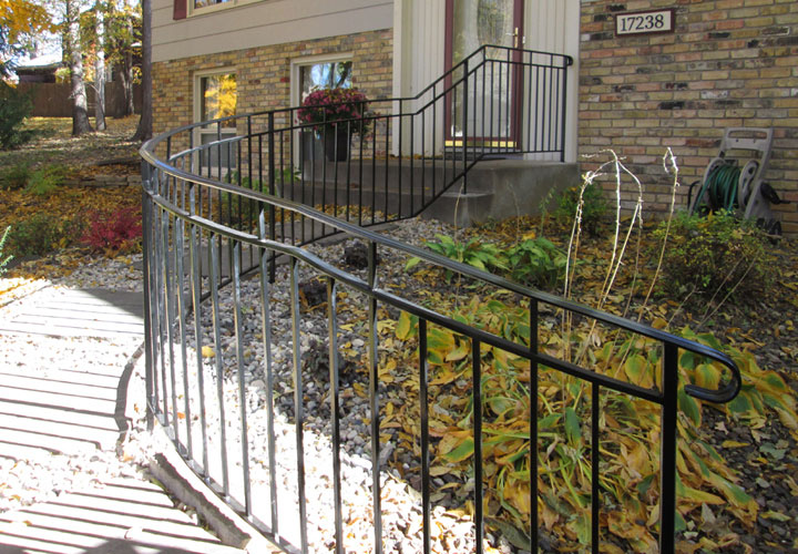 Exterior Step Railing Photo