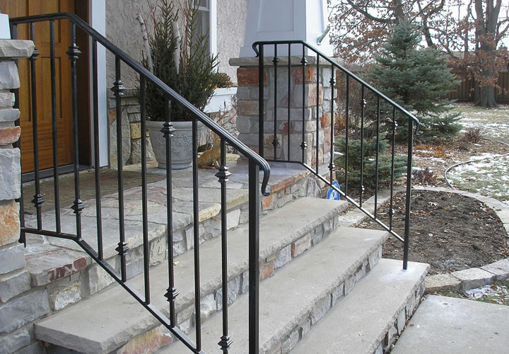 Exterior Step Railing Photo